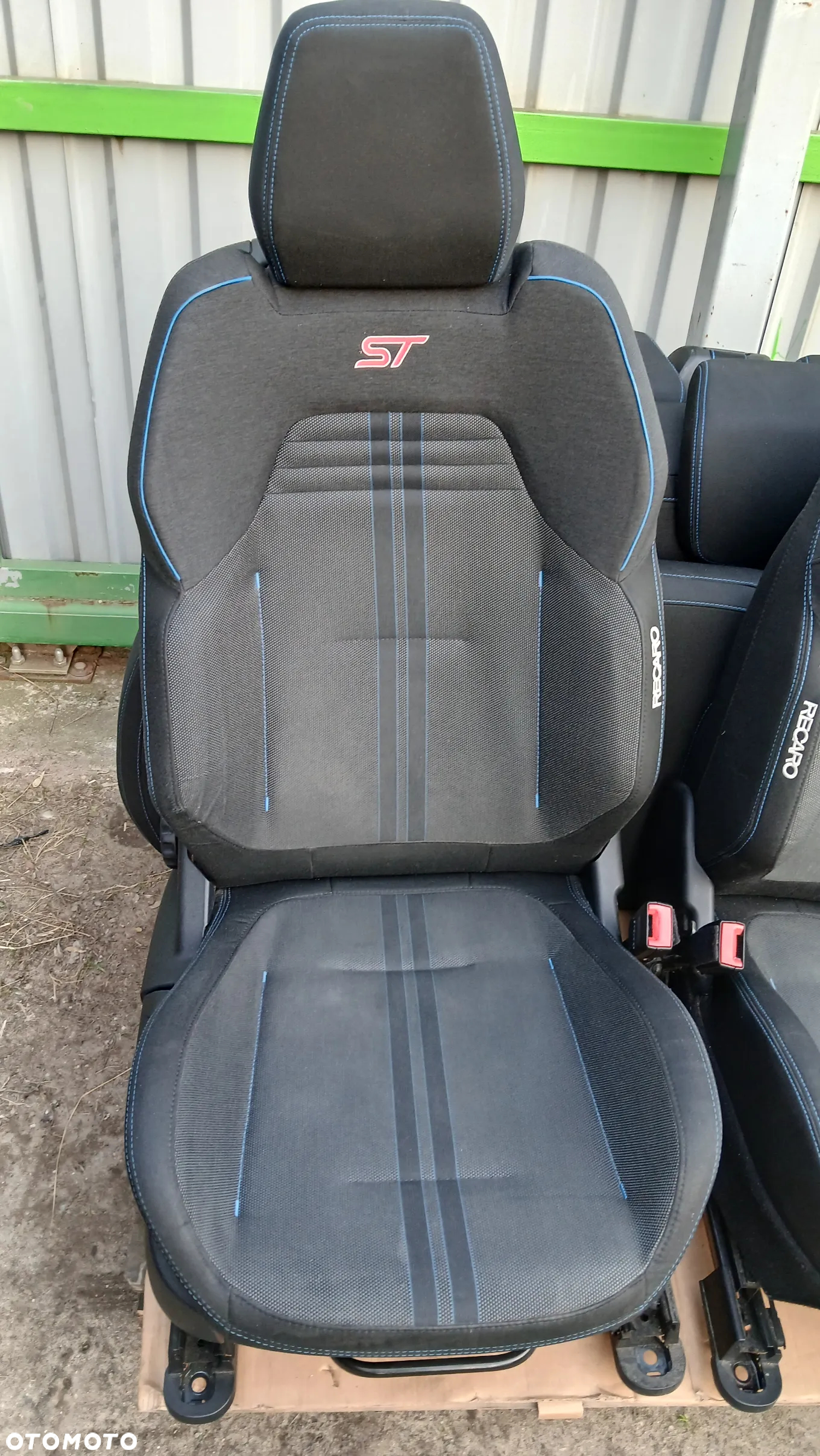 fotele wnętrze Recaro Ford Fiesta MK8 ST 200KM - 4