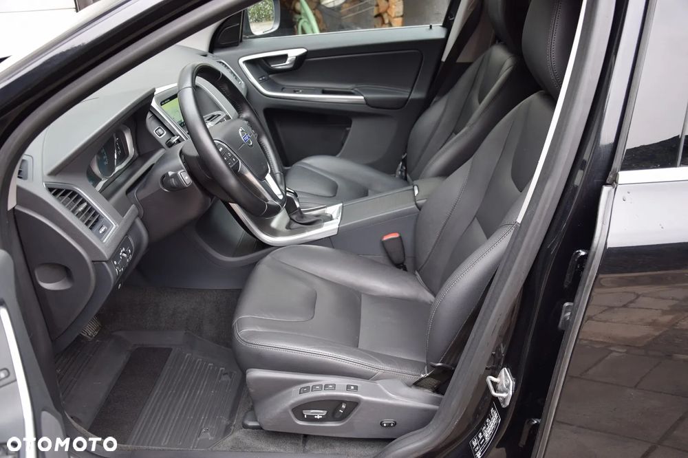 Volvo XC 60 D4 AWD Summum - 15