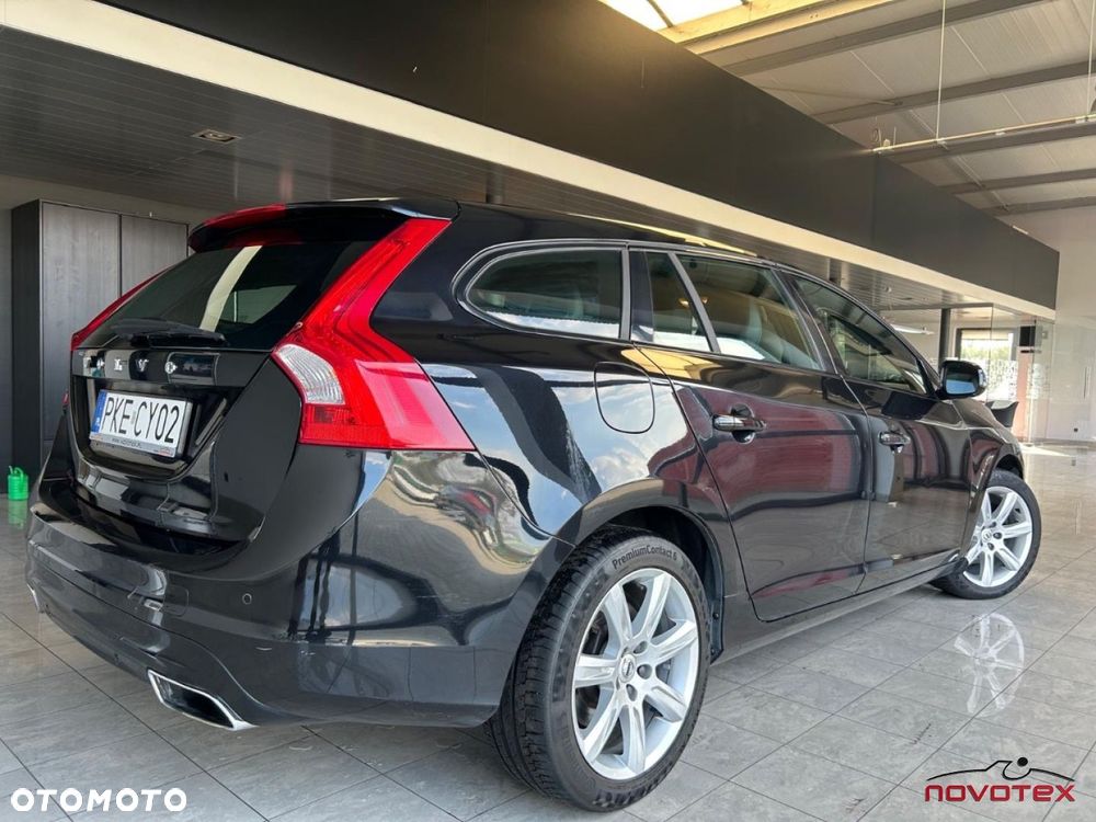 Volvo V60 T3 Momentum - 2
