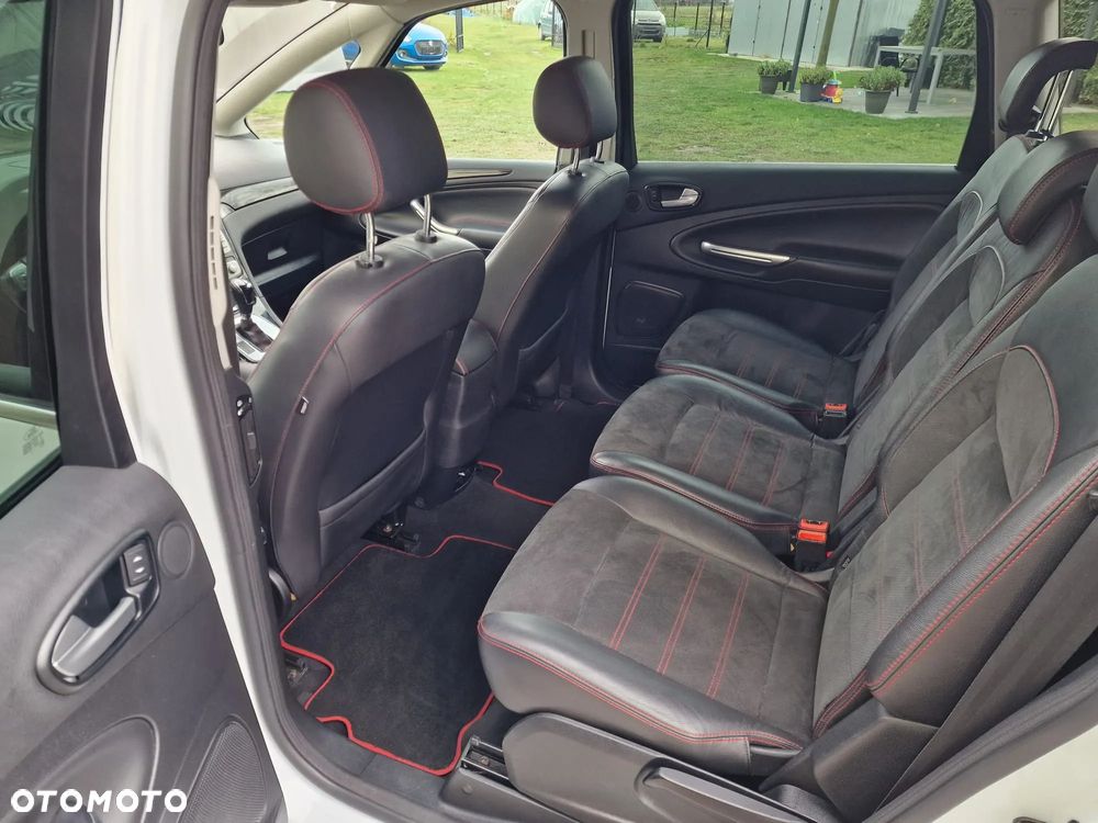 Ford S-Max 2.0 EcoBoost Titanium - 19