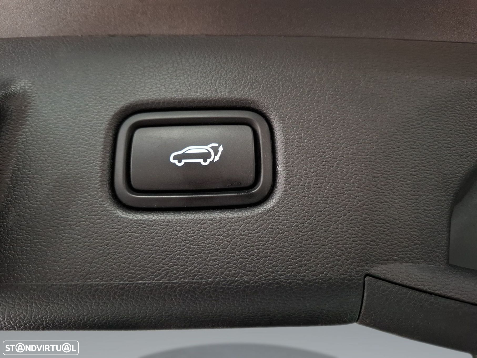 Hyundai Tucson 1.6 CRDi Vanguard - 24