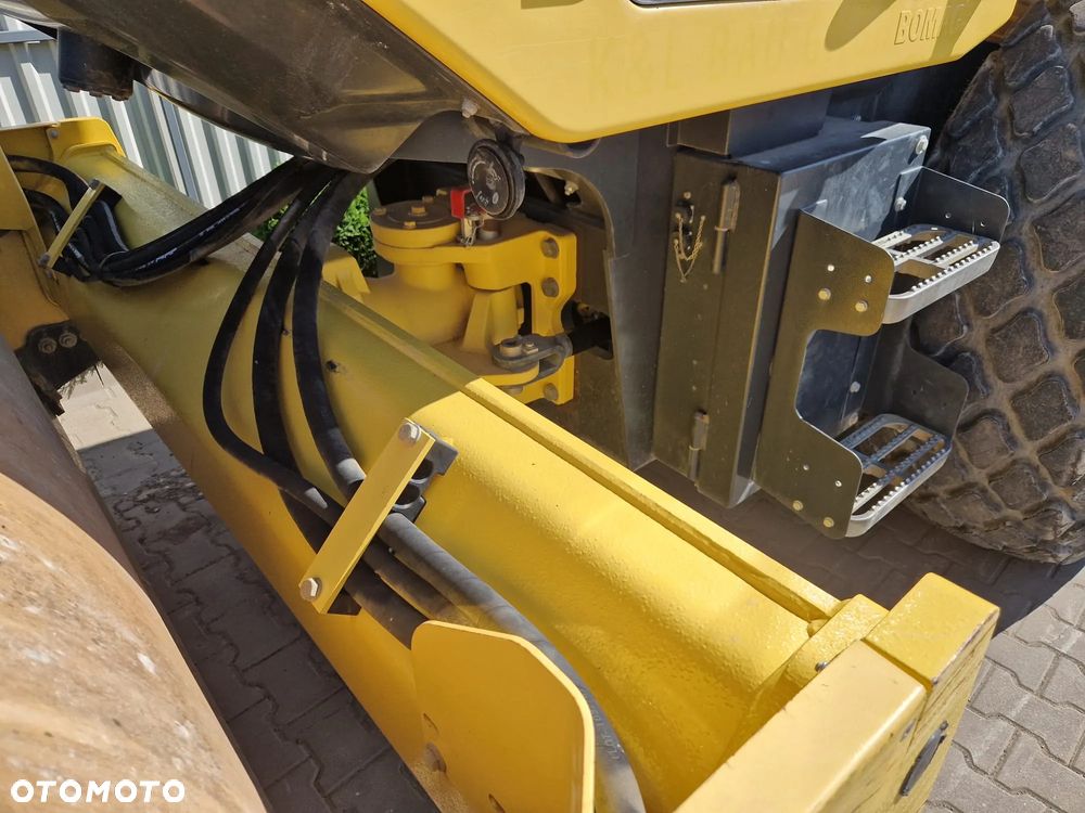 Bomag BW211D-5 * tylko 1.378 mth * 2018r. * walec do gruntu * - 35