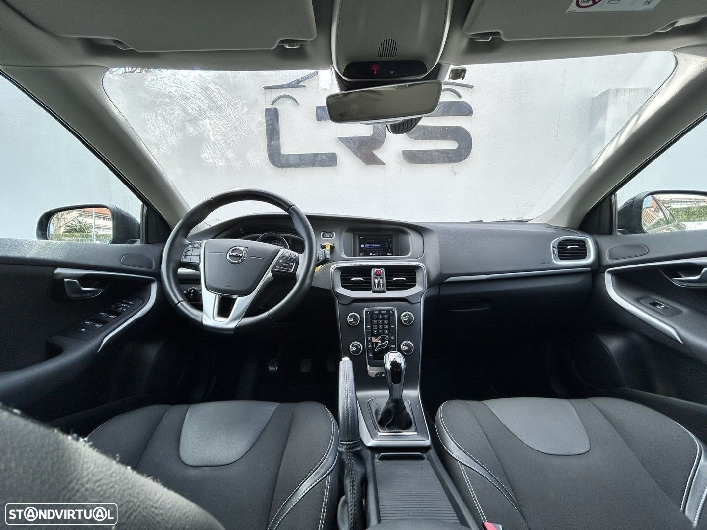 Volvo V40 2.0 D3 Momentum - 15