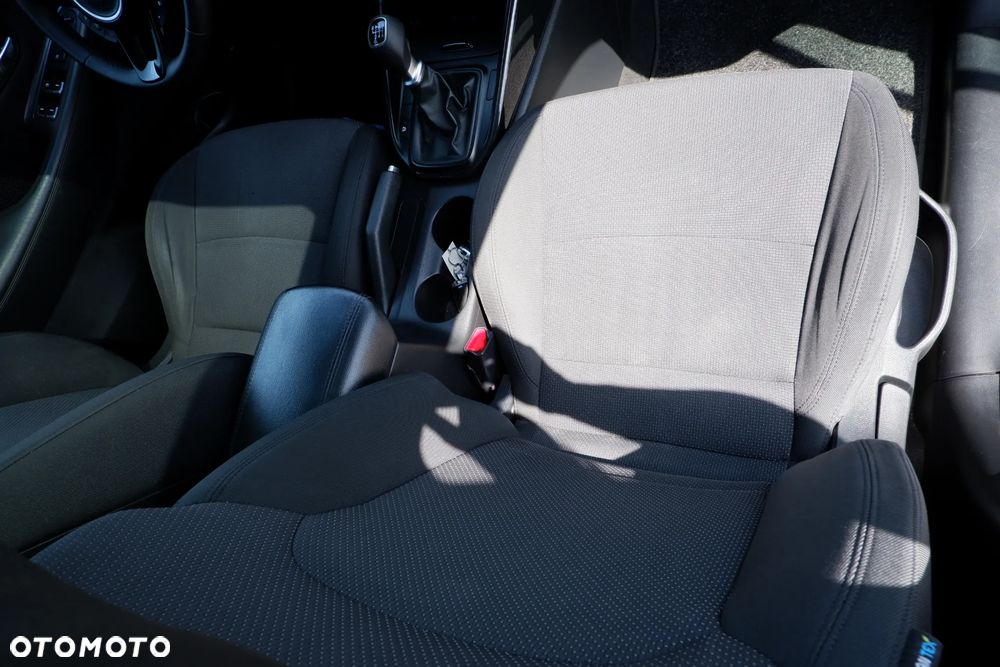 Kia Carens 1.7 CRDi XL - 8