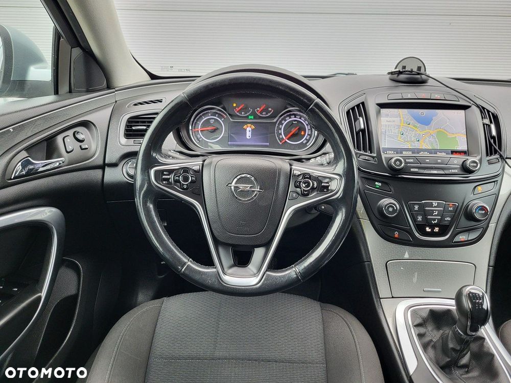 Opel Insignia - 13