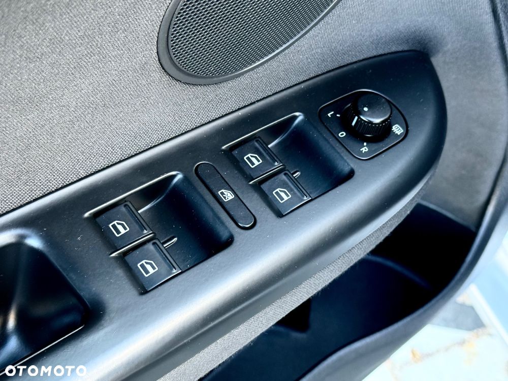 Volkswagen Golf Plus 1.4 Style - 33