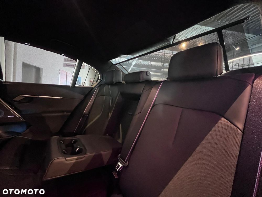 BMW M5 PHEV - 26
