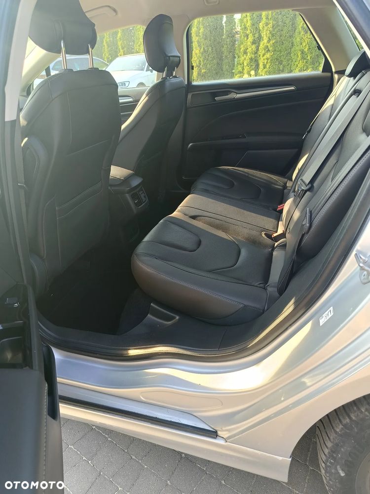 Ford Mondeo 2.0 TDCi Titanium - 16