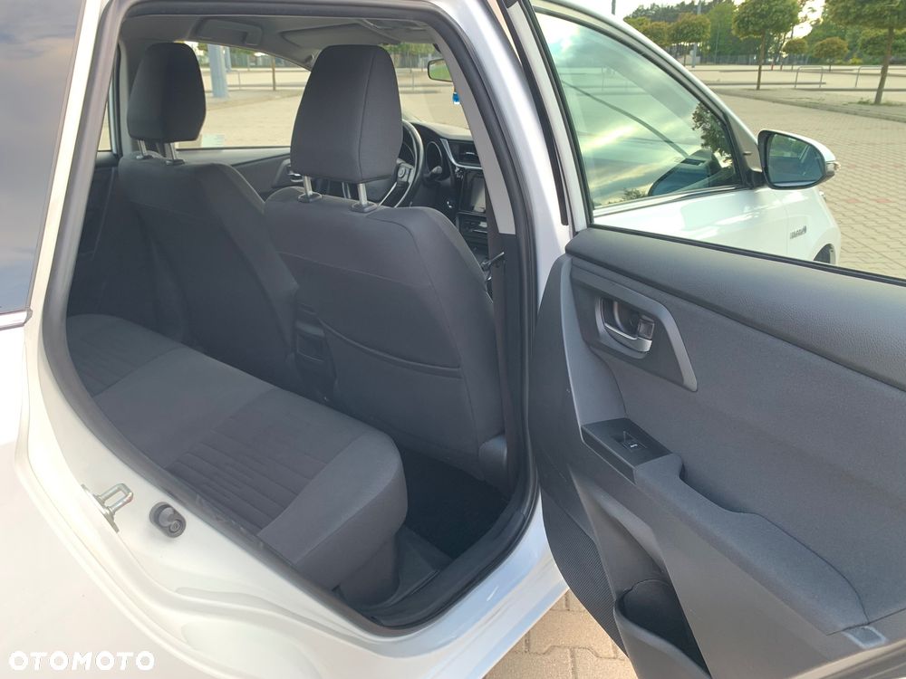 Toyota Auris Hybrid 135 Premium - 7