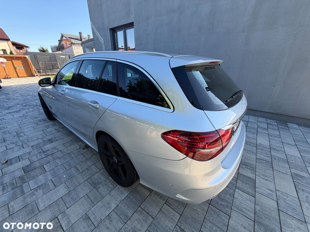 Mercedes-Benz Klasa C 180 d 9G-TRONIC - 26
