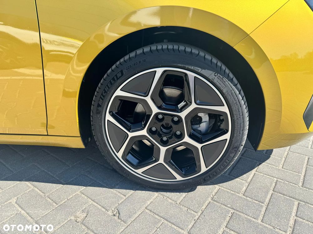 Opel Astra 1.2 T mHEV GS eDTC - 4