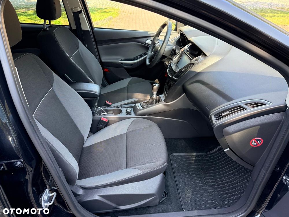 Ford Focus - 13
