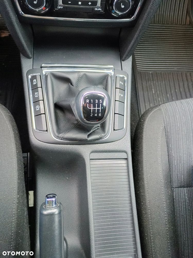Skoda Superb 2.0 TDI Elegance - 10