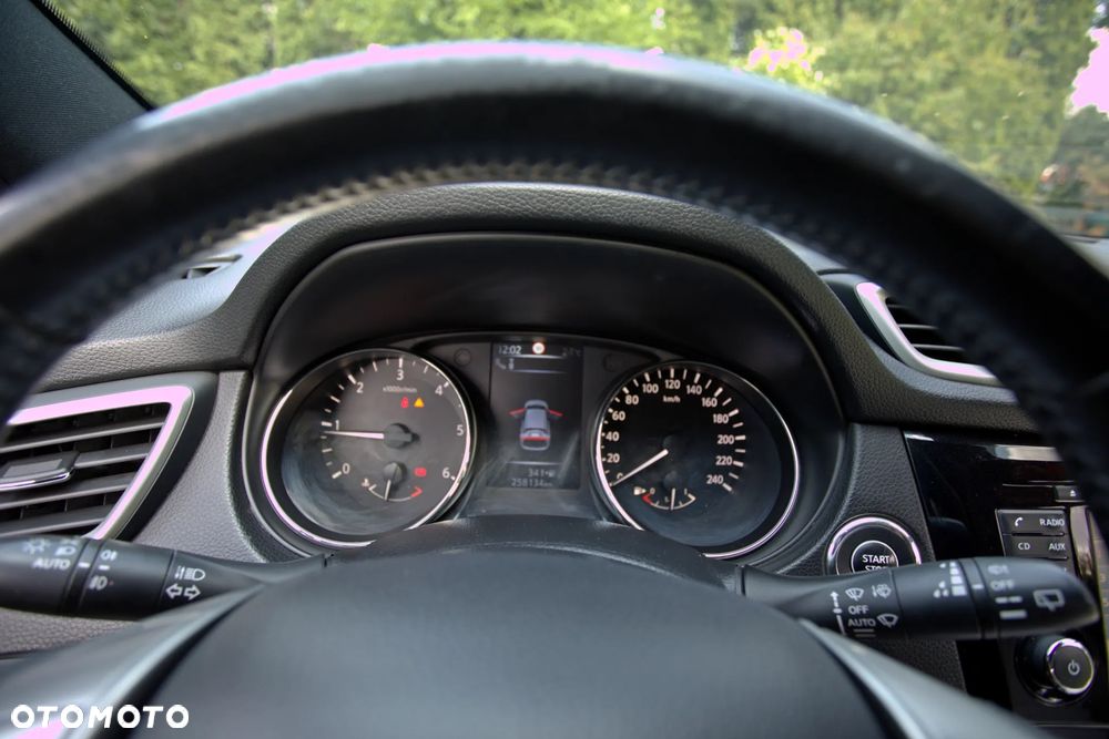 Nissan Qashqai 1.6 dCi 4x4 360 S&S - 25