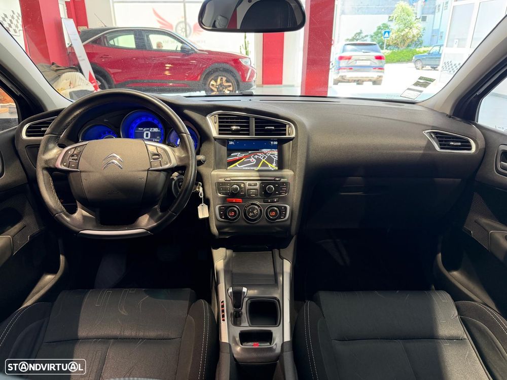 Citroën C4 e-HDi 115 ETG6 Tendance - 10