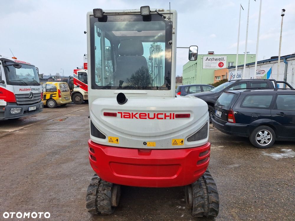Takeuchi Tb 235-2 - 7