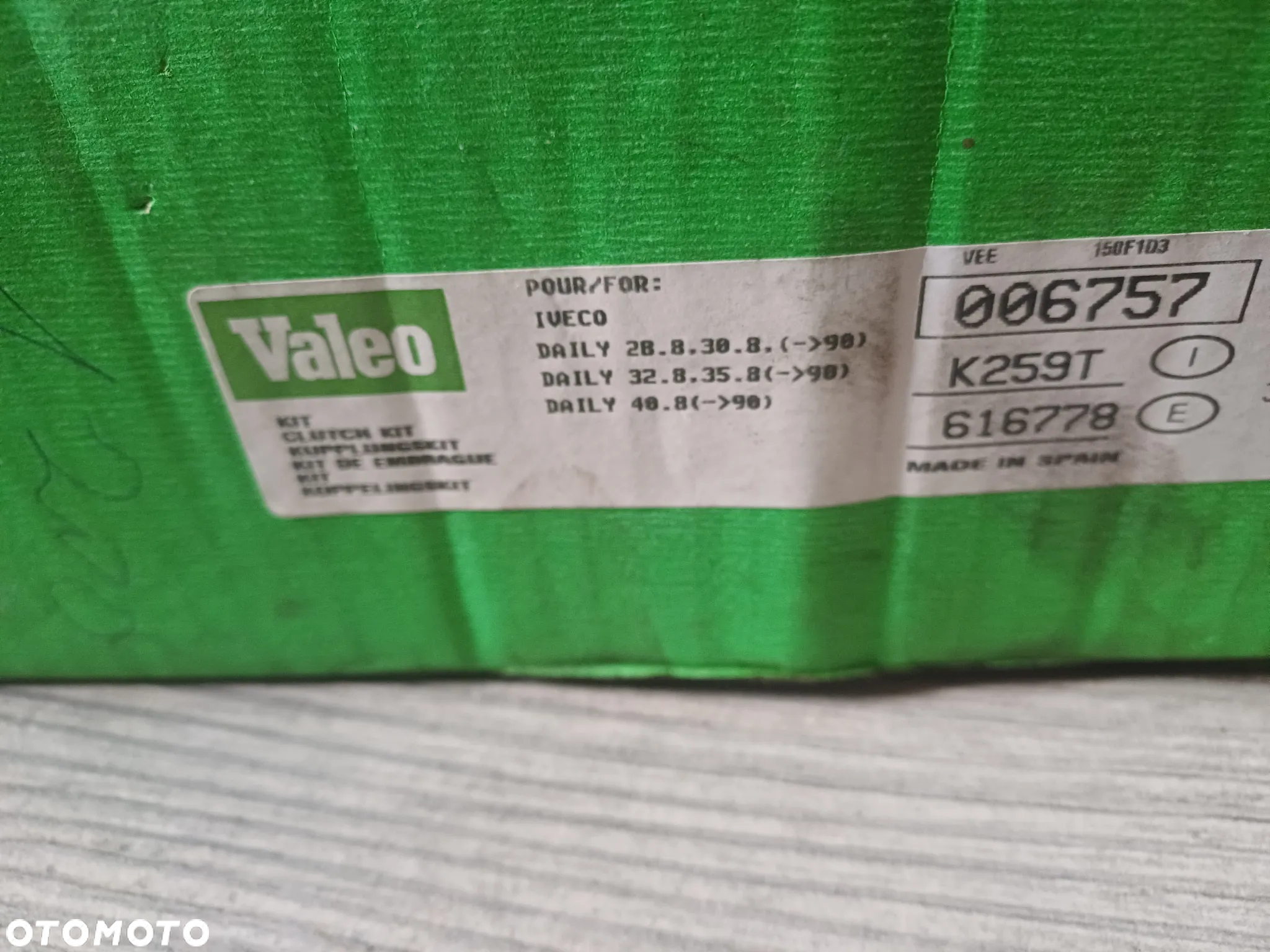 Oryginalny zestaw sprzęgła VALEO 006757 IVECO DAILY I II - 2