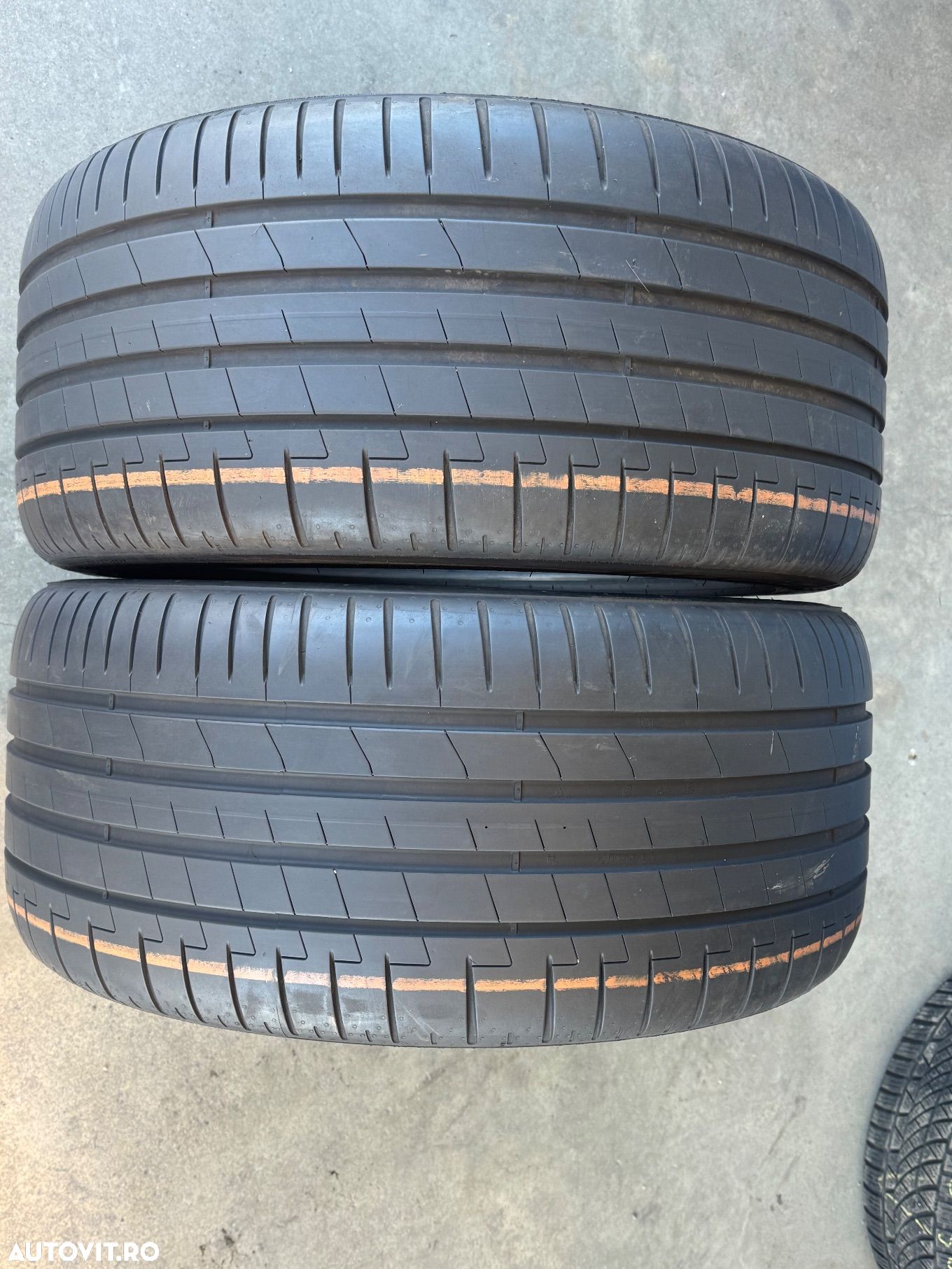 Vând 2 anvelope 285/40/20 Pirelli de vară ca noi - 1