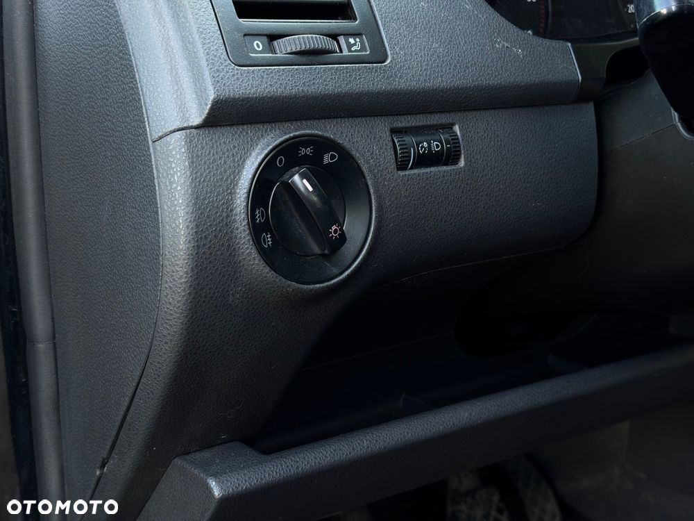 Volkswagen Polo - 9