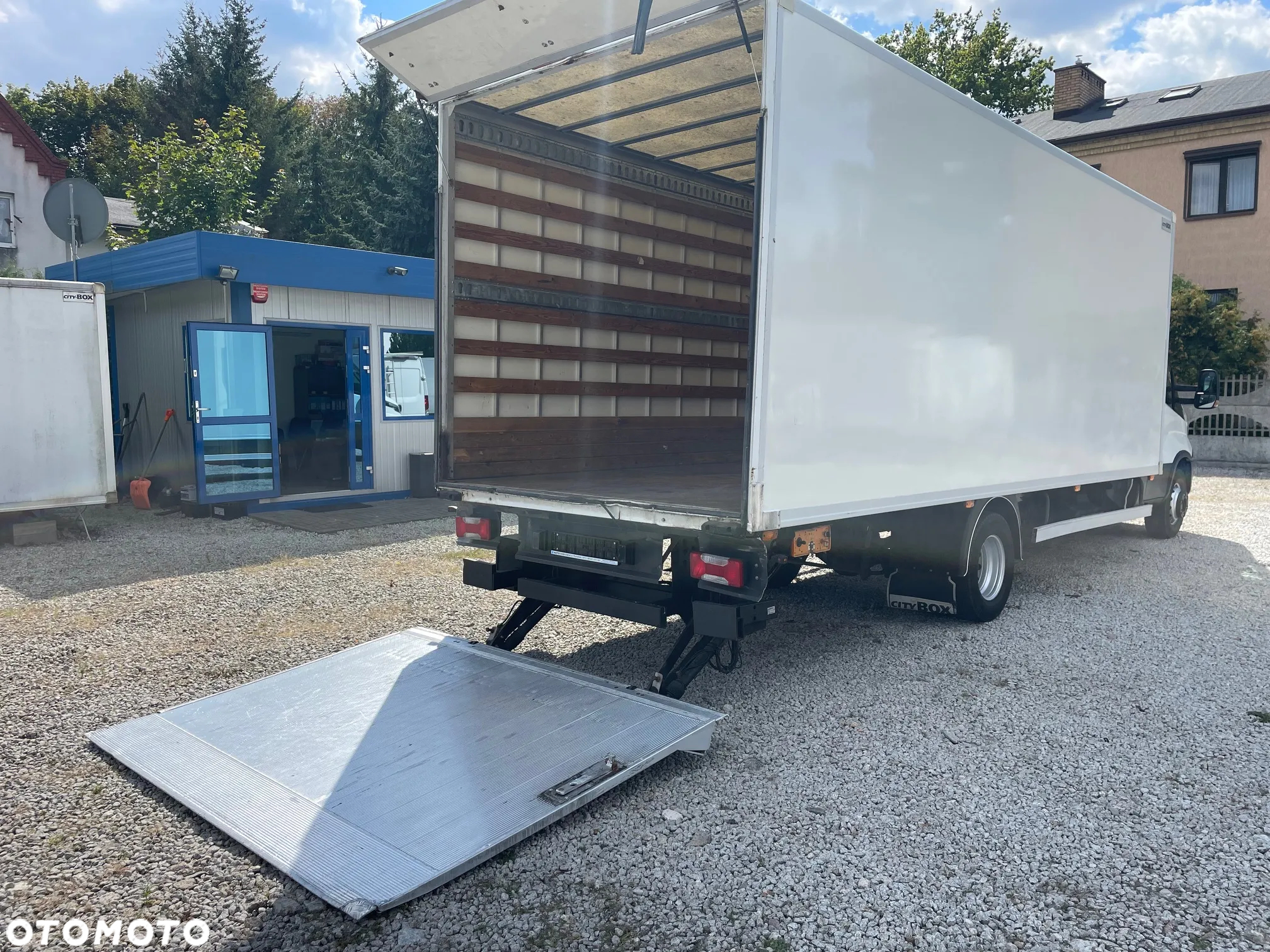 Iveco Daily 72c18 Kontener winda 2017r - 10