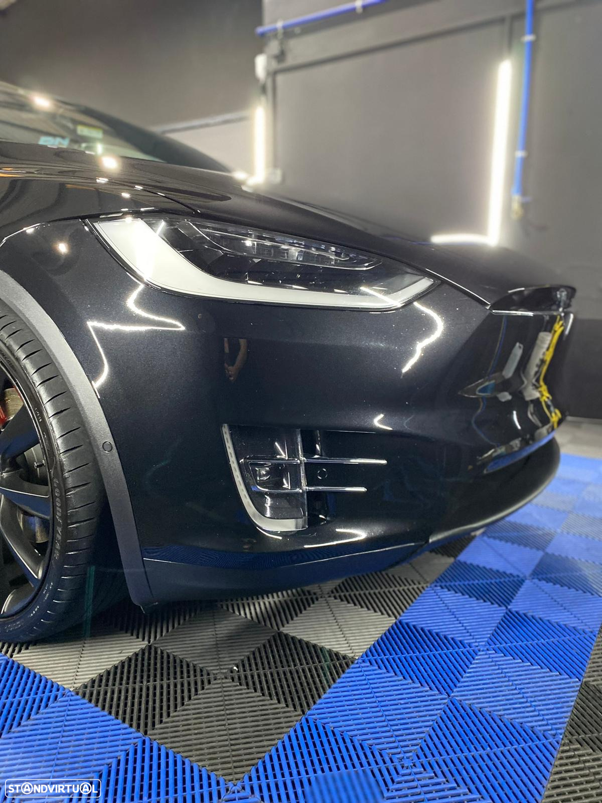 Tesla Model X 100D - 6