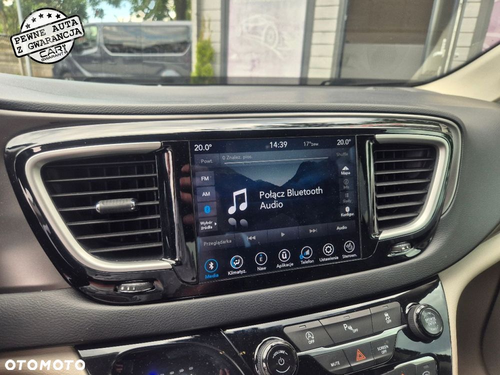 Chrysler Pacifica - 27