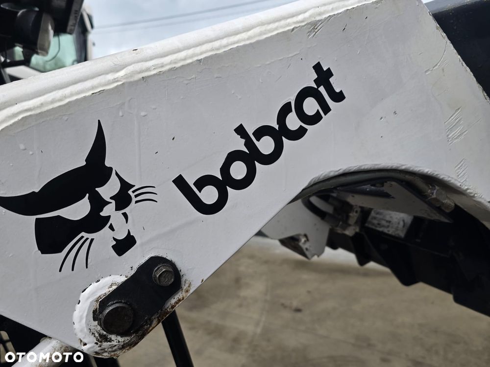 Bobcat 440B - 12