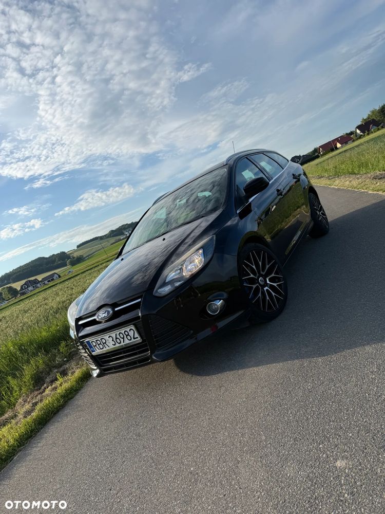 Ford Focus ver-1-6-tdci-dpf-start--stopp--system-champions-edition - 1
