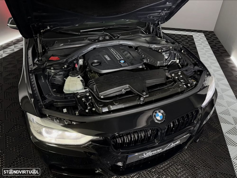 BMW 320 d Pack M - 17
