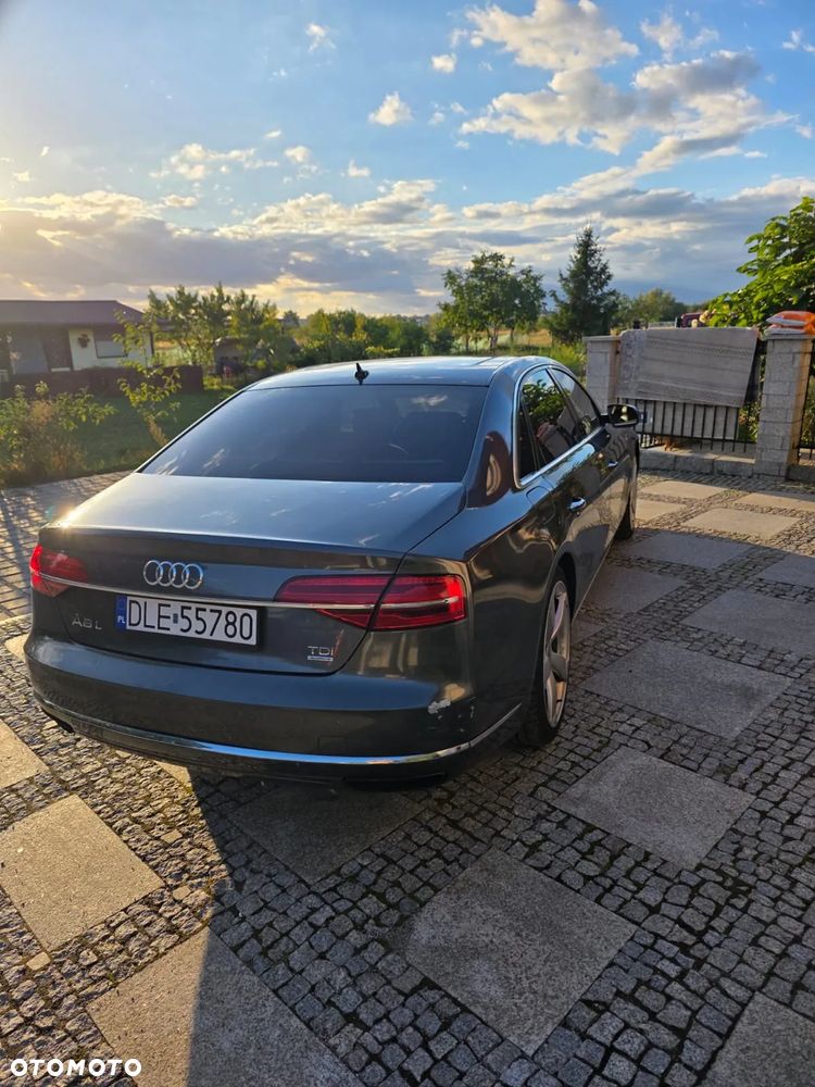 Audi A8 - 5