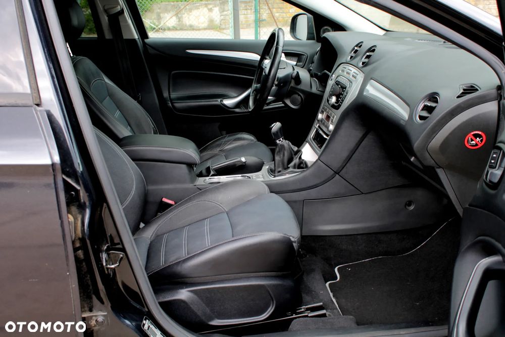 Ford Mondeo 2.0 Sport - 16