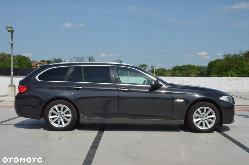 BMW Seria 5 520d Luxury Line - 10
