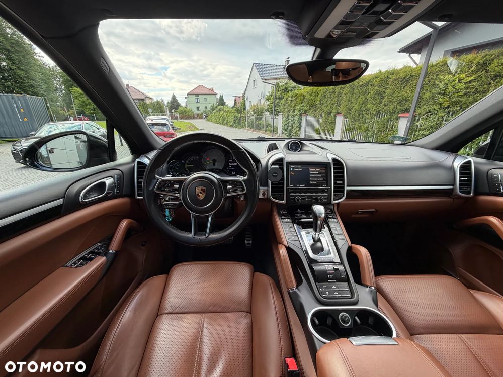 Porsche Cayenne Tiptronic S - 16