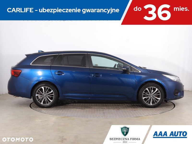 Toyota Avensis - 8