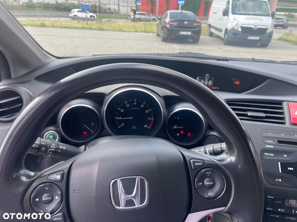 Honda Civic 1.8 Sport - 11