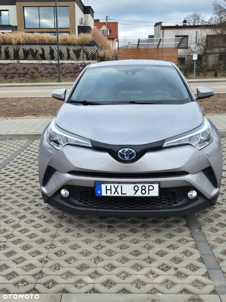 Toyota C-HR ver-1-8-hybrid-executive - 2
