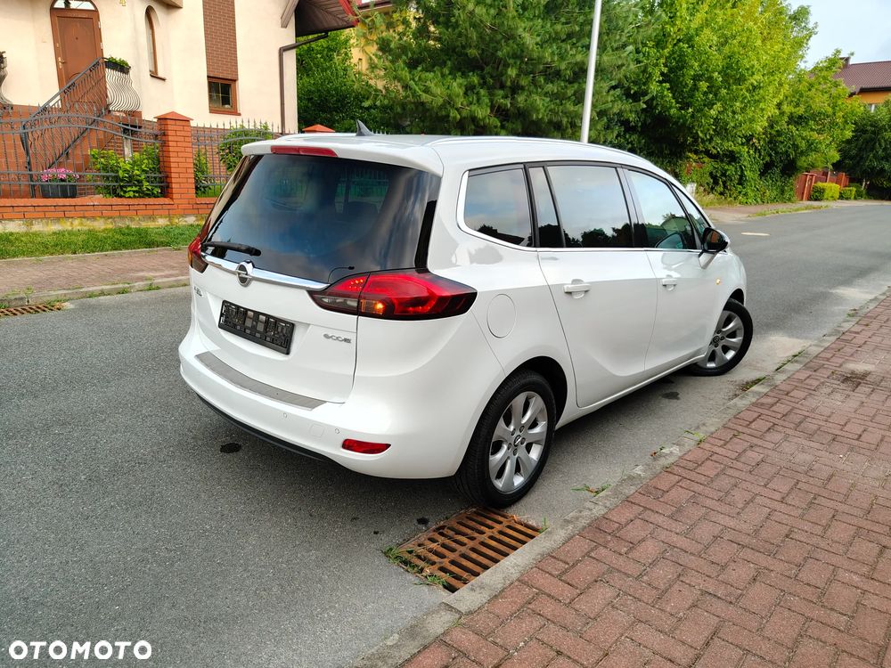 Opel Zafira - 11