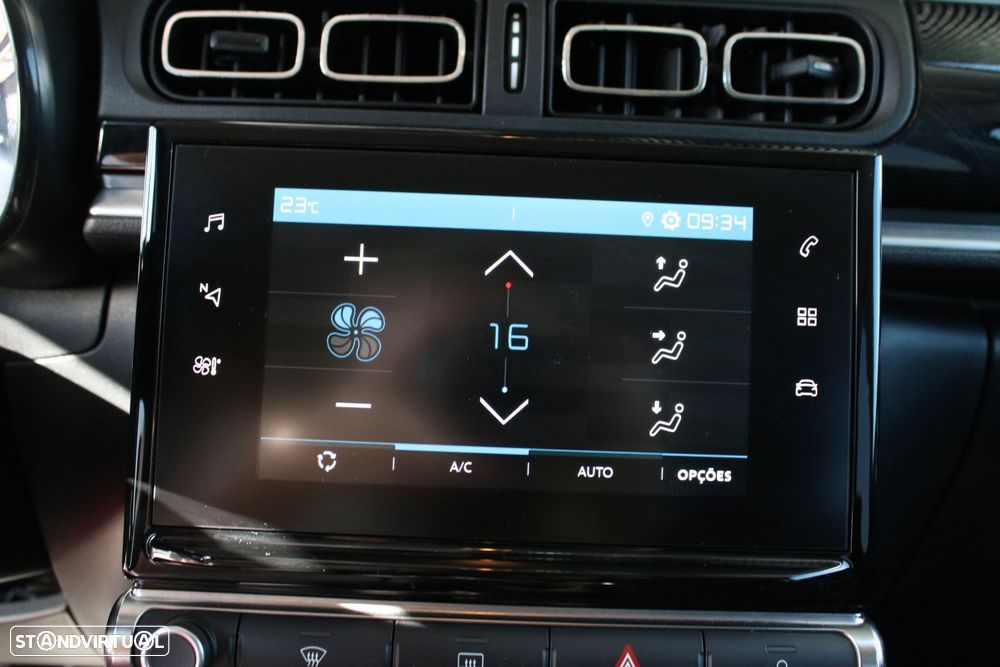 Citroën C3 1.2 PureTech Shine - 21