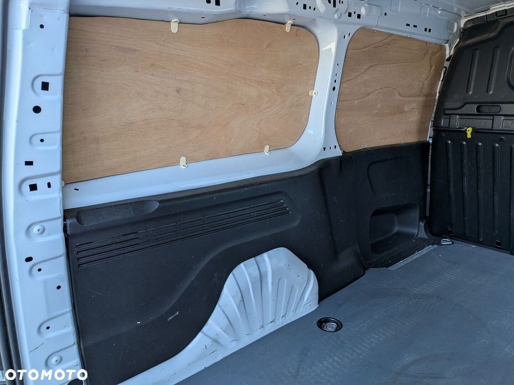 Toyota PROACE CITY - 23