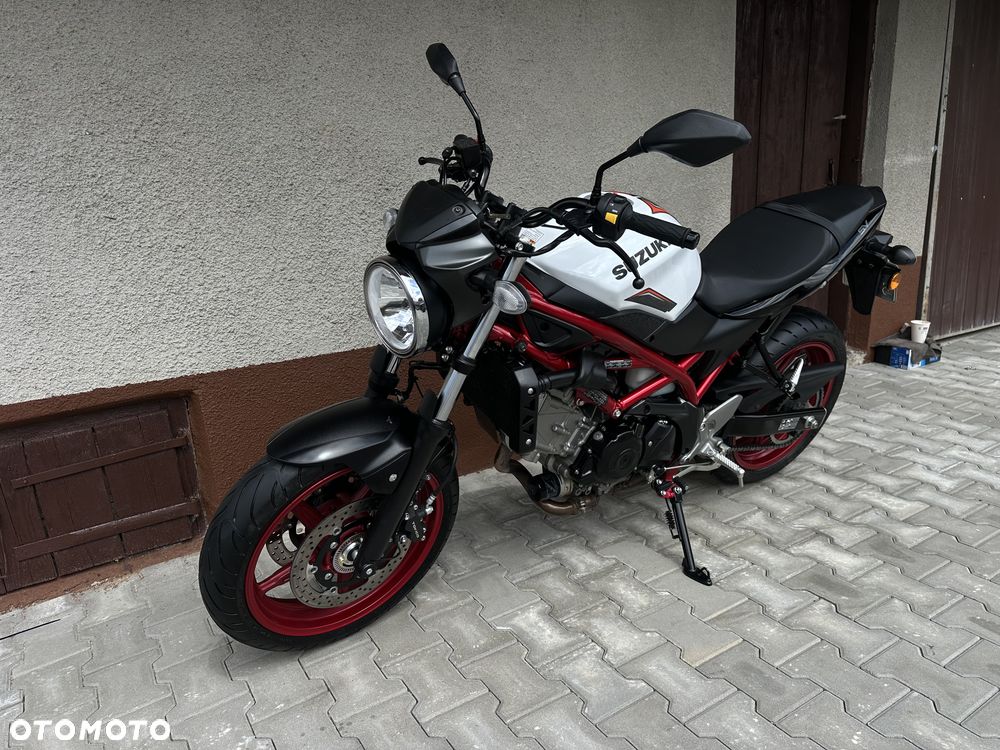 Suzuki SV - 24