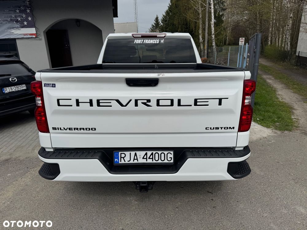 Chevrolet Silverado - 12