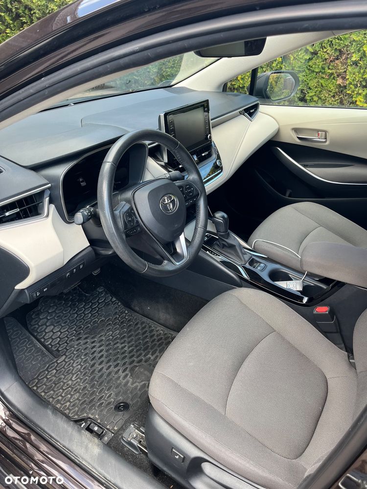 Toyota Corolla 2.0 Hybrid Comfort - 16