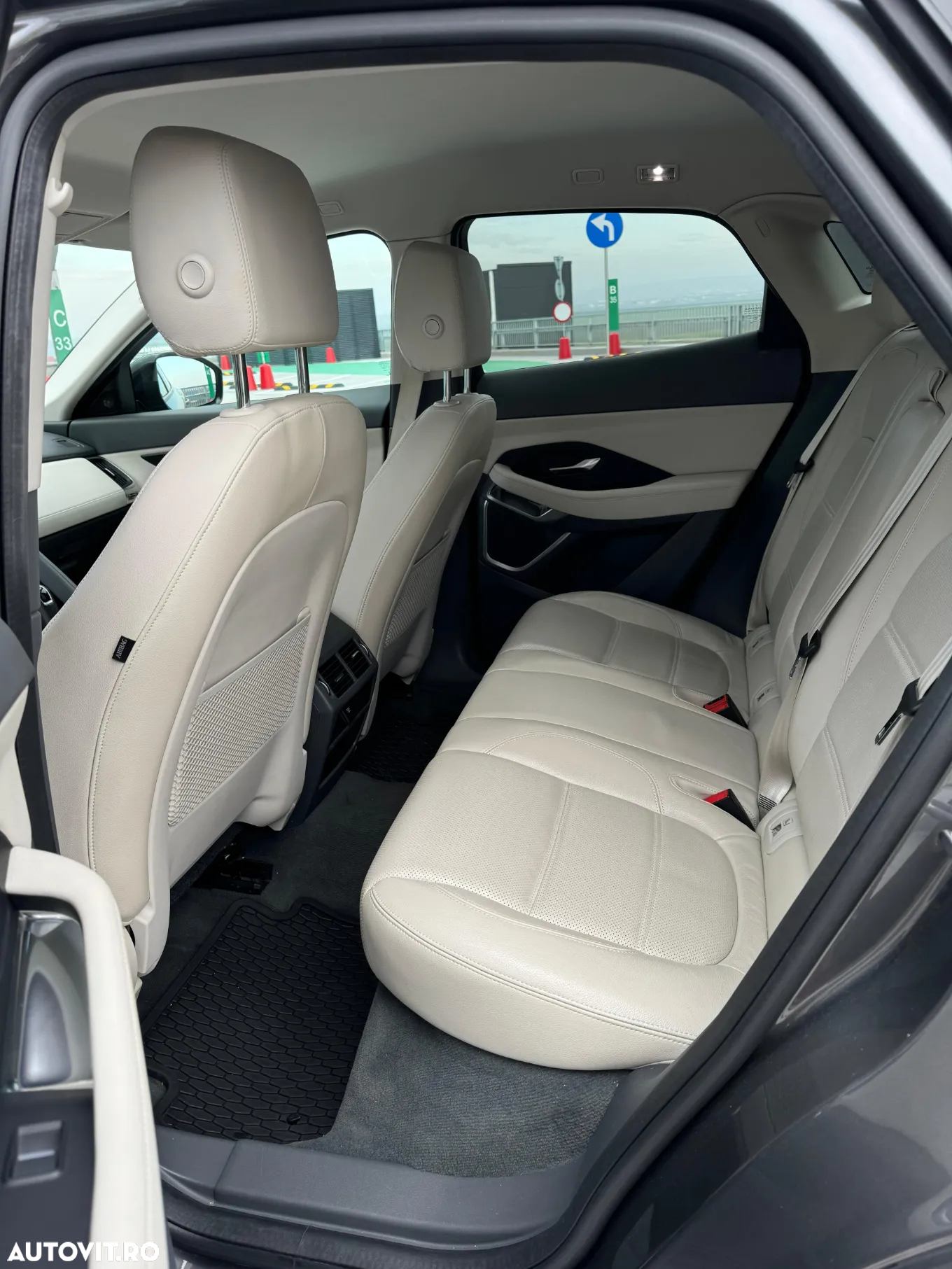 Jaguar E-Pace D150 AWD SE - 29