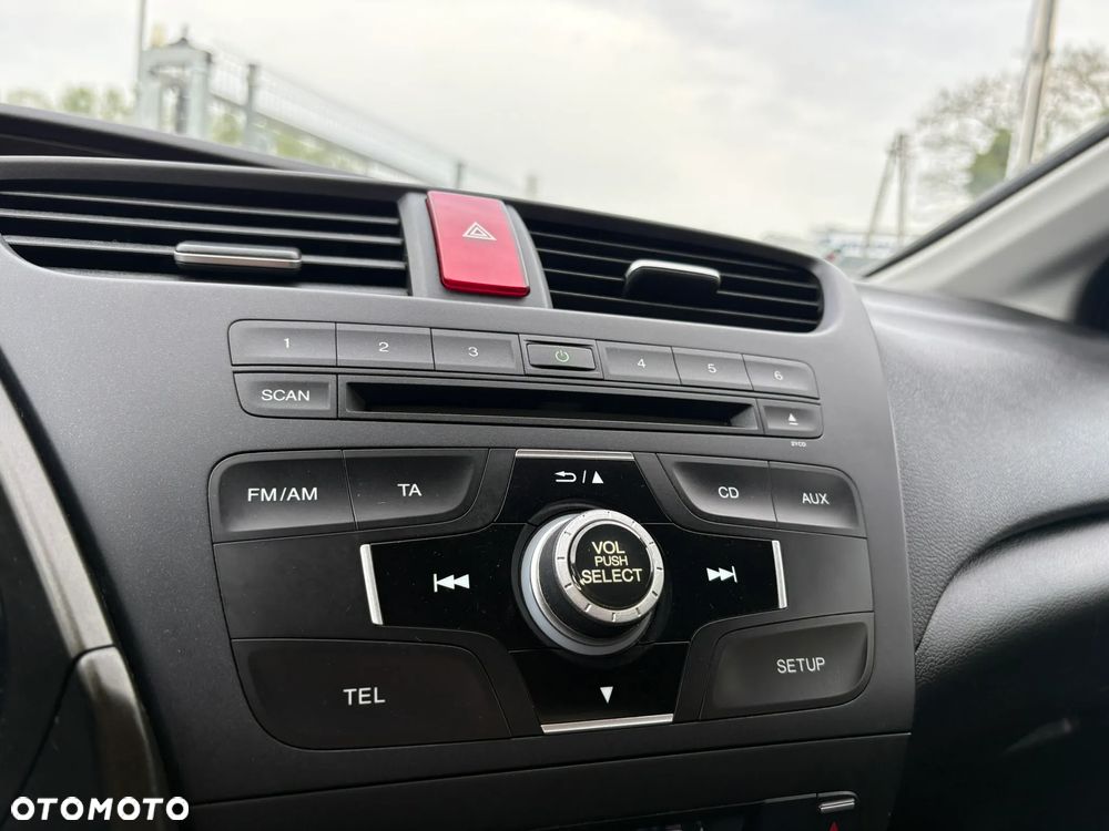 Honda Civic 1.8 Executive - 19