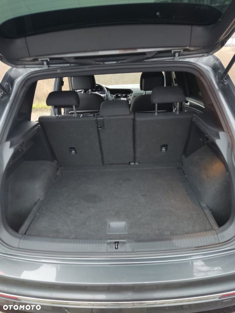 Volkswagen Tiguan - 34