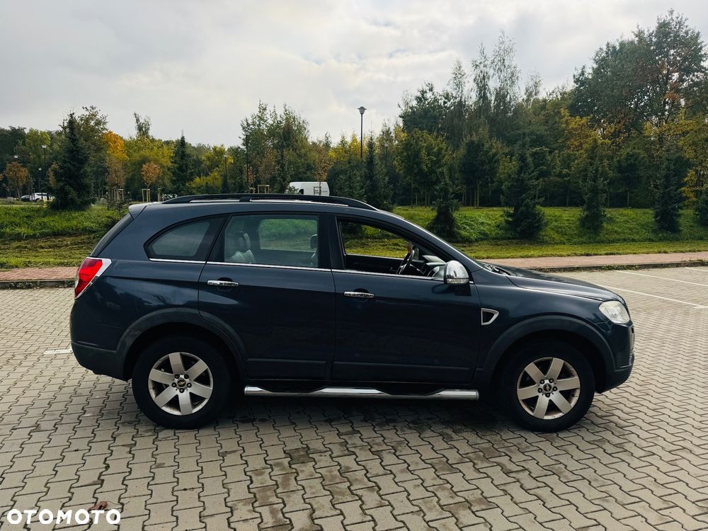 Chevrolet Captiva 2.4 4WD 7 Sitzer LT - 14