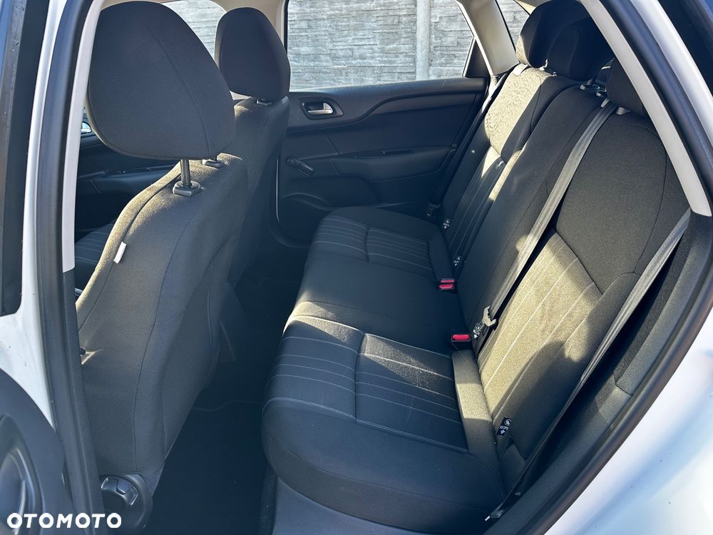 Citroën C4 VTi 95 Attraction - 7