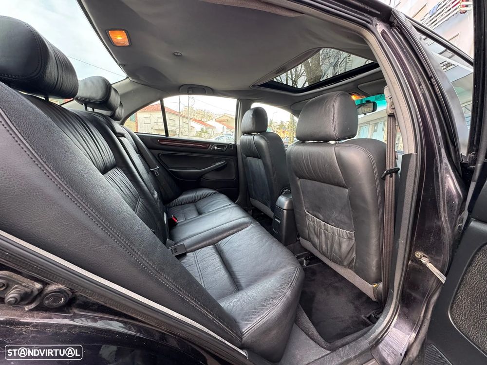 Honda Accord 2.0 ES - 8