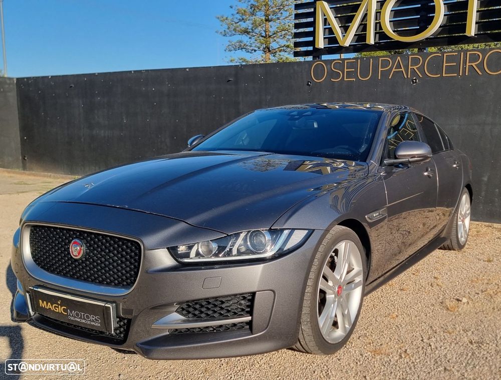 Jaguar XE 2.0 D R-Sport AWD Aut. - 3