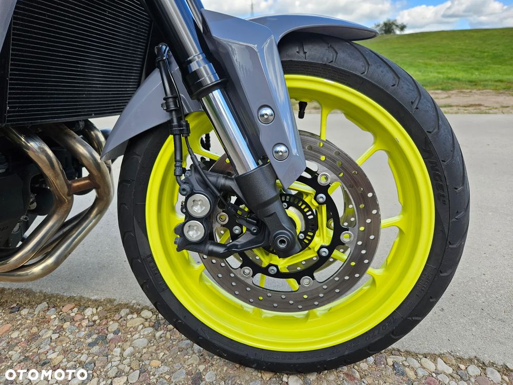 Yamaha MT - 21